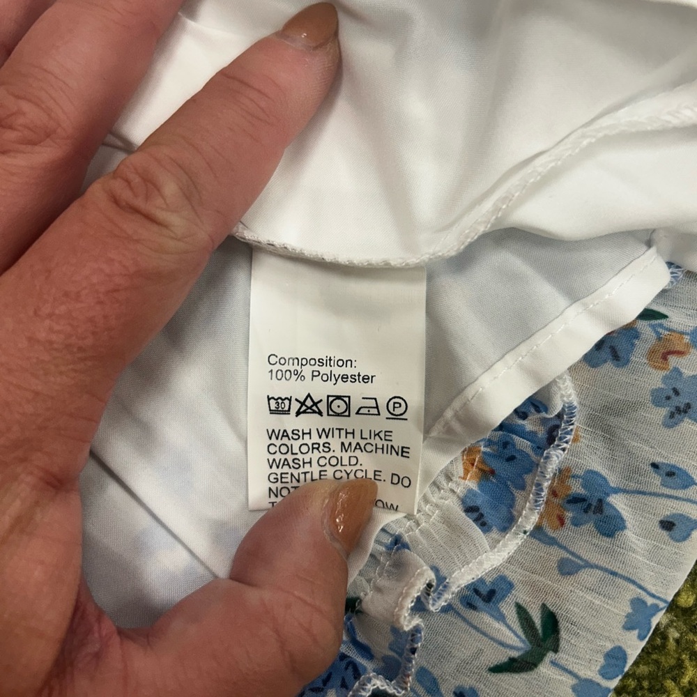 Ditsy Floral Print Lettuce Trim dress - Picture 6 of 7